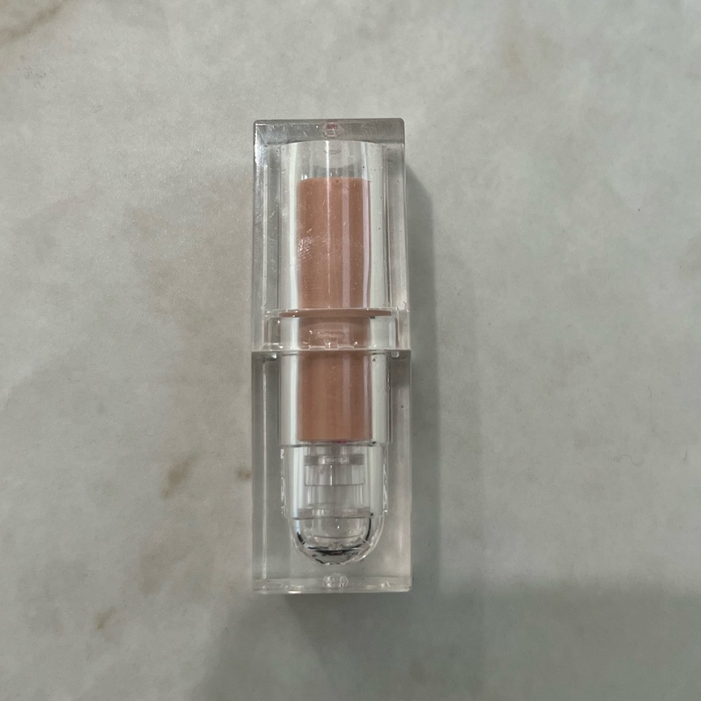 The KKW Beauty Pink 8 Crème Lipstick - Picture 2 of 5
